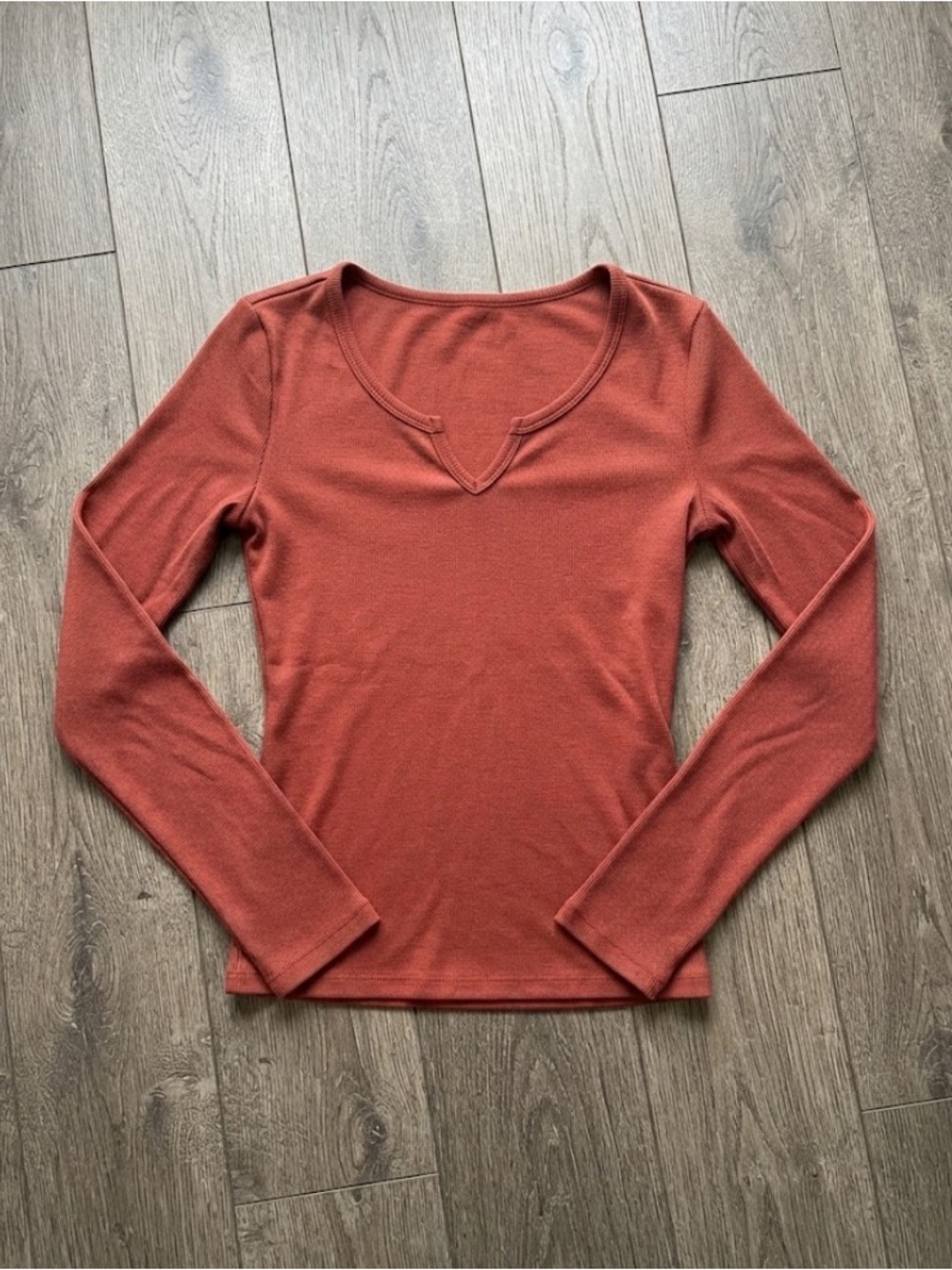 Small Women Fall Frankee& Skylarr Red  Ribbed Notch Neck Long Sleeve T